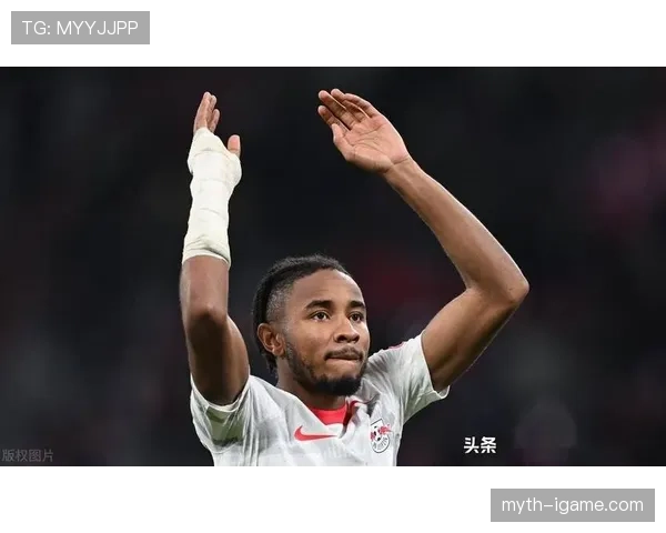 恩昆库前场自由人角色的多位置适配性分析