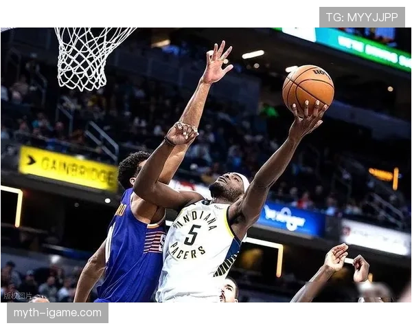 杰伦·格林利用突破创造投篮空间提升关键时刻得分效率